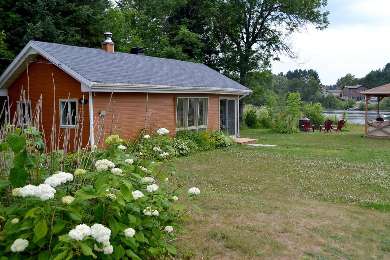 Les 4 Chalets - Le 605 Lac-Saint-Paul Zewnętrze zdjęcie